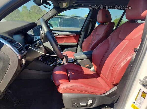 5UX43DP0XP9T17956 2023 BMW X3 Белый Вид салона спереди