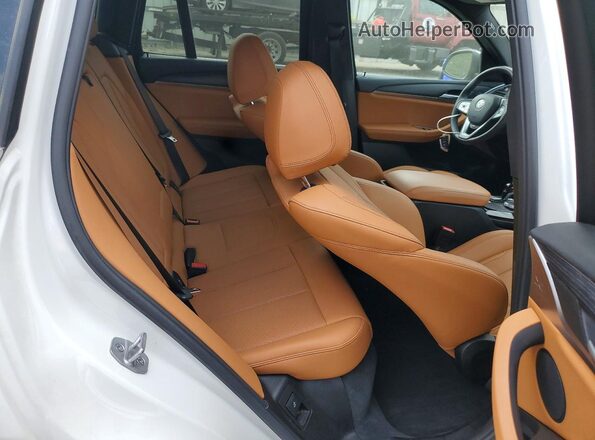 5UX43DP0XR9U71358 2024 BMW X3 Белый Вид задней части салона
