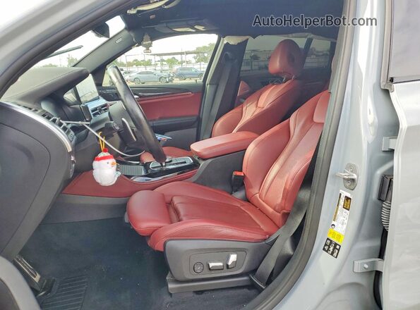 5UX43DT06N9K62800 2022 BMW X4 Gray Widok wnętrza z przodu