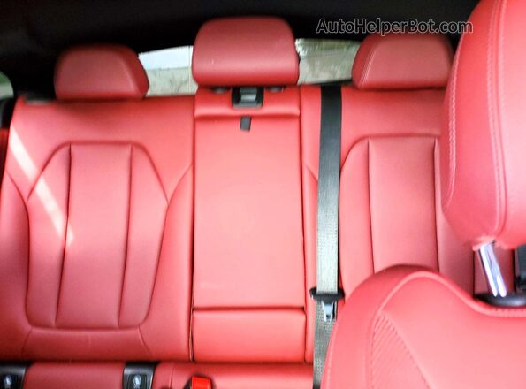 5UX43DT06N9K62800 2022 BMW X4 Gray Widok tylnych siedzeń