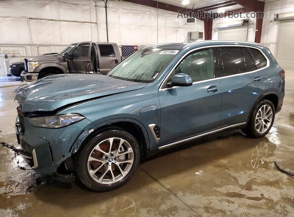 5UX43EU09S9Y77874 2025 BMW X5 Синий Передняя левая четверть
