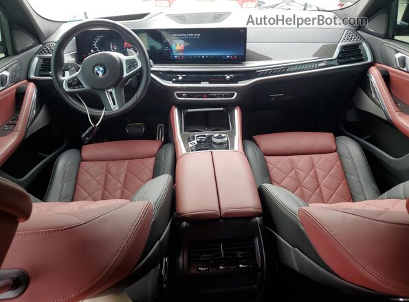 5UX43EX04R9V16283 2024 BMW X6 White Widok deski rozdzielczej