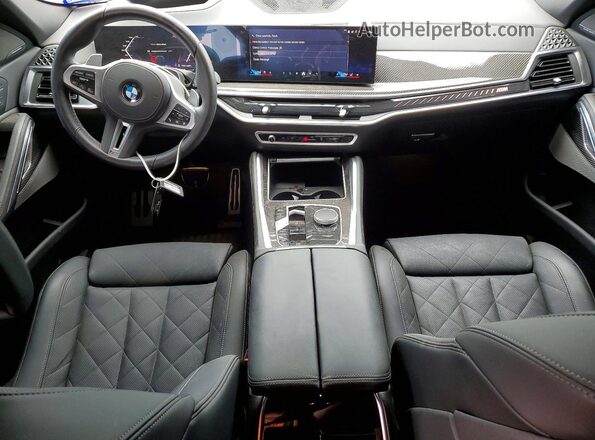5UX43EX09T9119501 2026 BMW X6 Black Вид панелі приладів