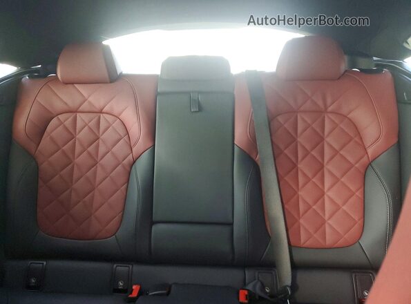5UX43EX0XT9047305 2026 BMW X6 Black Widok tylnych siedzeń