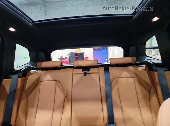 5UX53DP01R9W27369 2024 BMW X3 Синий Вид задних сидений