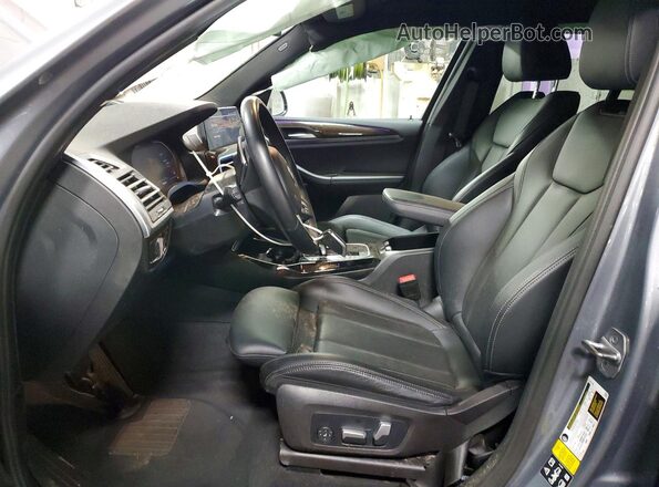 5UX53DP02P9S10890 2023 BMW X3 Gray Widok wnętrza z przodu