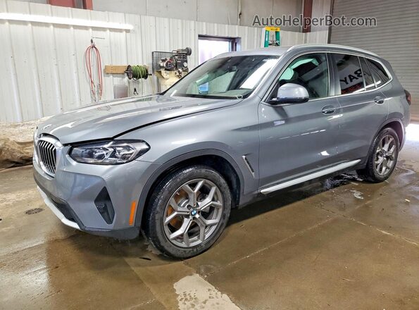 5UX53DP02P9S10890 2023 BMW X3 Gray Przód lewy