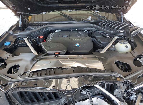 5UX53DP03R9V95556 2024 BMW X3 Черный Вид задней части салона