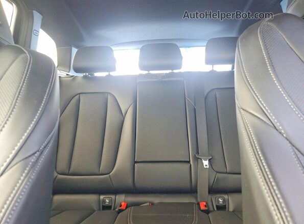 5UX53DP04N9J20928 2022 BMW X3 Белый Вид задних сидений