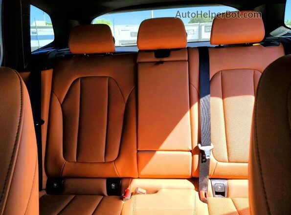 5UX53DP04N9M24499 2022 BMW X3 Угольный Вид задних сидений