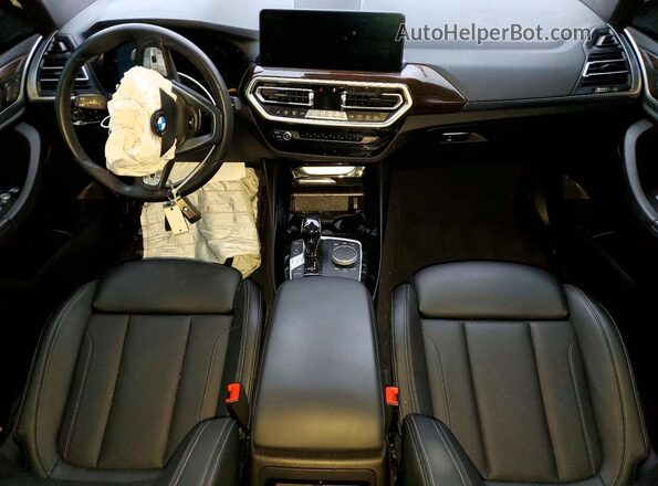 5UX53DP05P9N66962 2023 BMW X3 White Вид панелі приладів