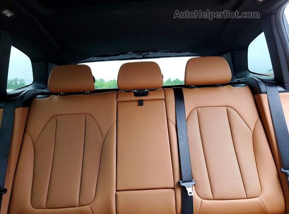 5UX53DP05P9R07535 2023 BMW X3 White Widok tylnych siedzeń