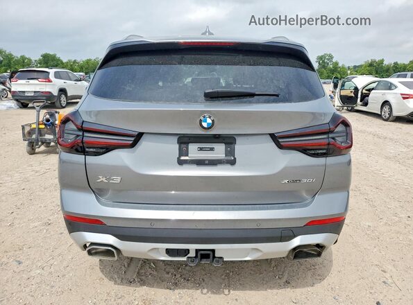 5UX53DP06R9U82605 2024 BMW X3 Gray Widok z tyłu