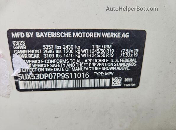 5UX53DP07P9S11016 2023 BMW X3 White Widok wnętrza 360 stopni