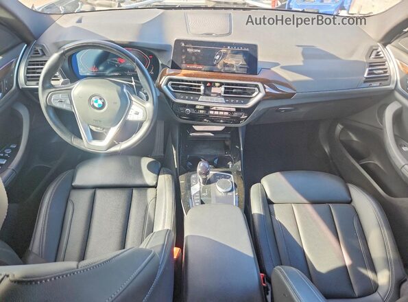 5UX53DP09P9R83940 2023 BMW X3 Белый Вид панели приборов