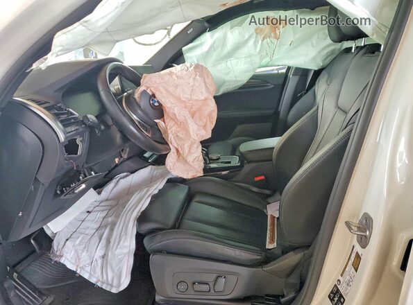 5UX53DP0XR9V66894 2024 BMW X3 Белый Вид салона спереди