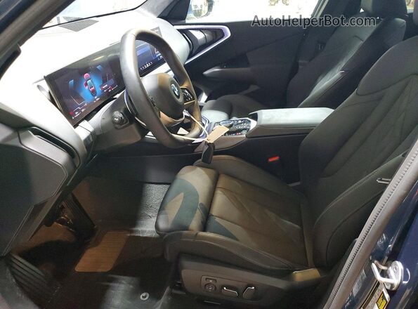 5UX53GP00S9Y39686 2025 BMW X3 Синий Вид салона спереди