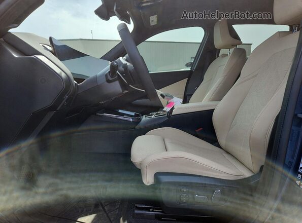 5UX53GP05S9033407 2025 BMW X3 Blue Widok wnętrza z przodu