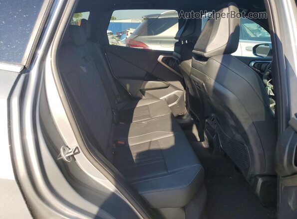 5UX53GP05S9132969 2025 BMW X3 Серебряный Вид задней части салона