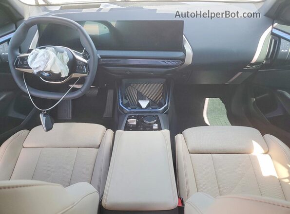 5UX53GP05S9Z56275 2025 BMW X3 Tan Widok deski rozdzielczej