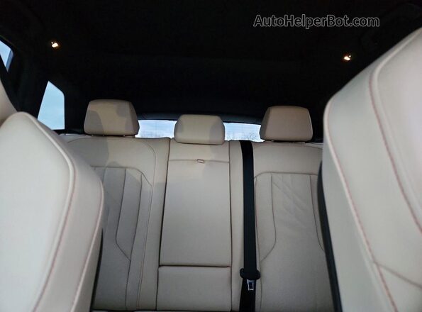 5UX53GP06S9073558 2025 BMW X3 White Widok tylnych siedzeń