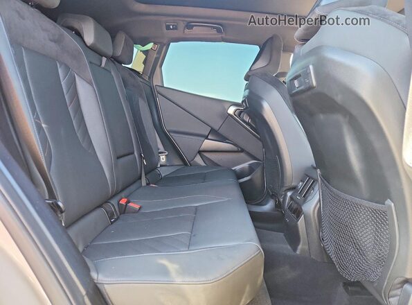 5UX53GP07S9010601 2025 BMW X3 Tan Widok wnętrza z tyłu