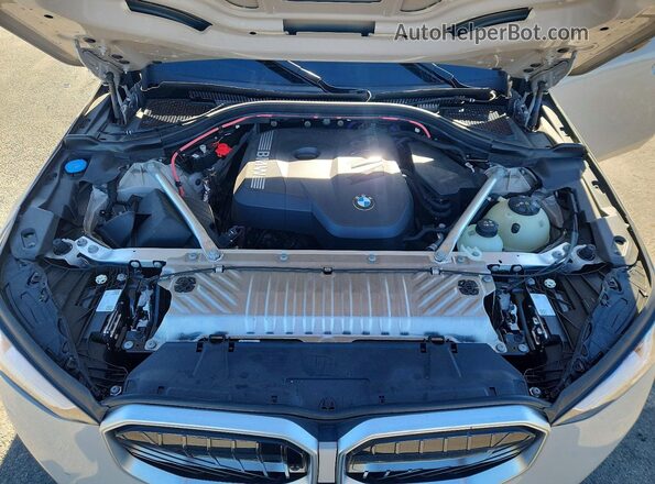 5UX53GP07S9010601 2025 BMW X3 Tan Widok komory silnika