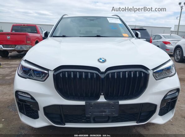 5UXCR4C01L9C02935 2020 BMW X5 White Widok z przodu