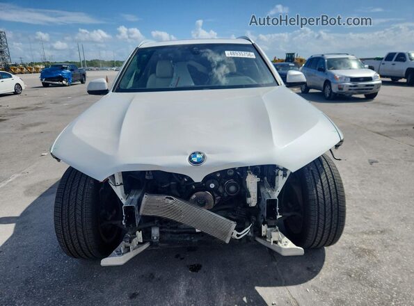 5UXCR4C01M9H71981 2021 BMW X5 White Vista frontal