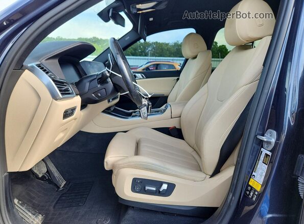 5UXCR6C00M9F91922 2021 BMW X5 Серый Вид салона спереди