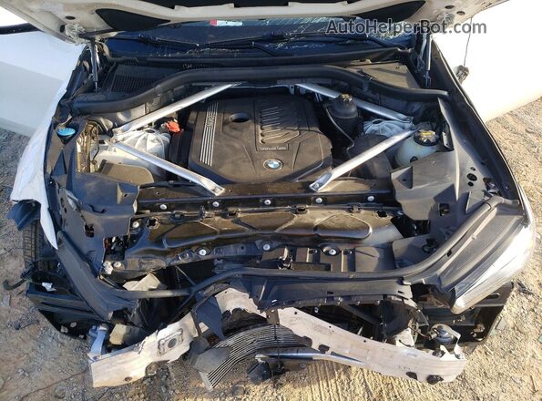 5UXCR6C01L9B20022 2020 BMW X5 White ძრავის განყოფილების ხედი