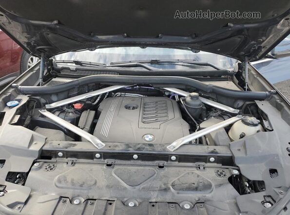 5UXCR6C01N9J47883 2022 BMW X5 Black Вид підкапотного простору