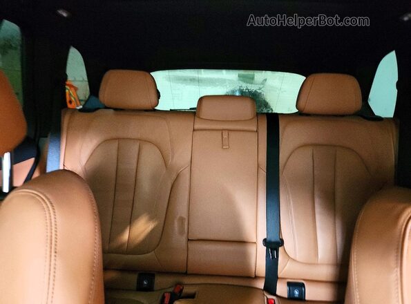5UXCR6C04M9G41267 2021 BMW X5 Blue Rear seats view