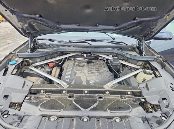 5UXCR6C05M9F55448 2021 BMW X5 Charcoal Vista del compartimento del motor