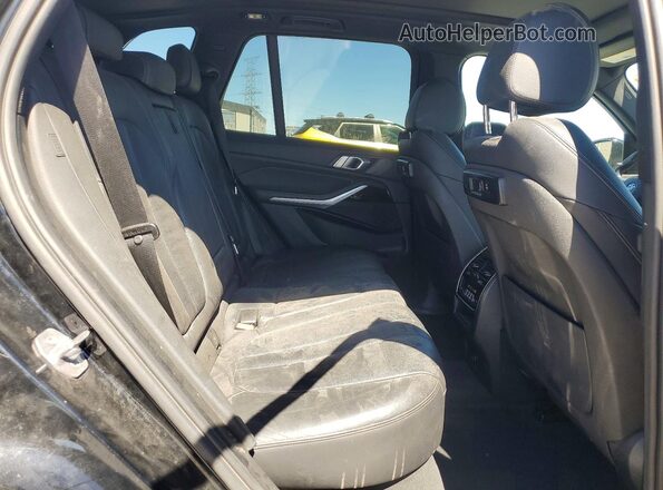 5UXCR6C06L9B26320 2020 BMW X5 Черный Вид задней части салона