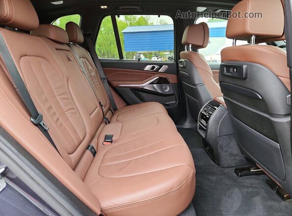 5UXCR6C06L9B96223 2020 BMW X5 Серый Вид задней части салона