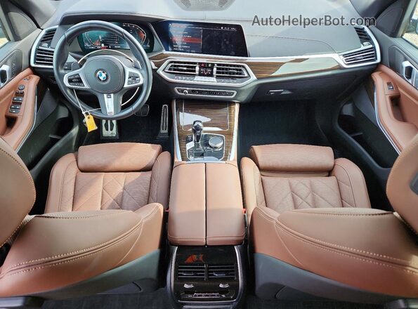 5UXCR6C08P9R35207 2023 BMW X5 Белый Вид панели приборов