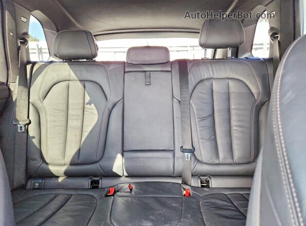 5UXCR6C55KLL24798 2019 BMW X5 Белый Вид задних сидений