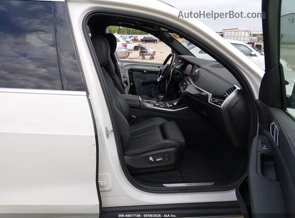 5UXCR6C5XKLL62334 2019 BMW X5 Белый Вид салона спереди