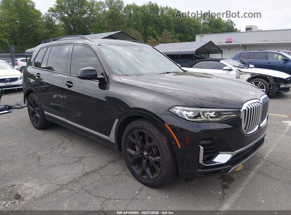 5UXCW2C02M9E41103 2021 BMW X7 Black Przód prawy