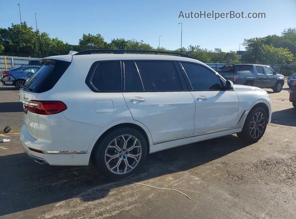 5UXCW2C02M9H35987 2021 BMW X7 Белый Задняя правая четверть