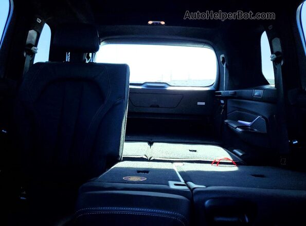 5UXCW2C04L9C37305 2020 BMW X7 Черный Вид задних сидений
