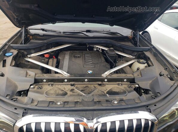 5UXCW2C07L0E74729 2020 BMW X7 Gray Widok komory silnika