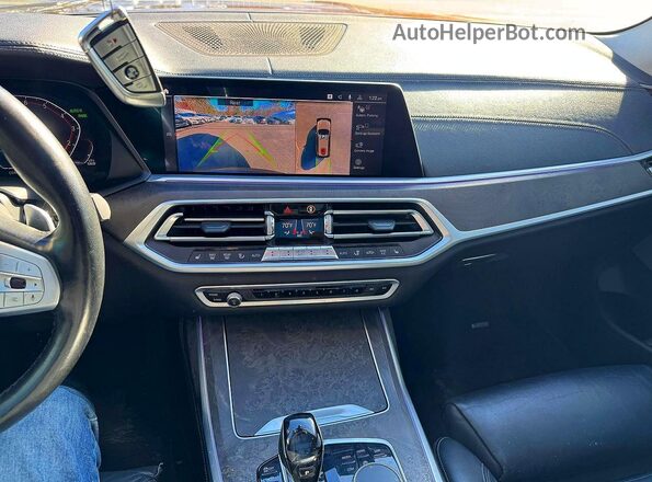 5UXCW2C09L9A00387 2020 BMW X7 Коричневый Вид задних сидений