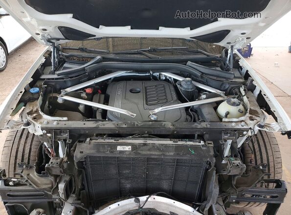 5UXCW2C09L9C68792 2020 BMW X7 White ძრავის განყოფილების ხედი