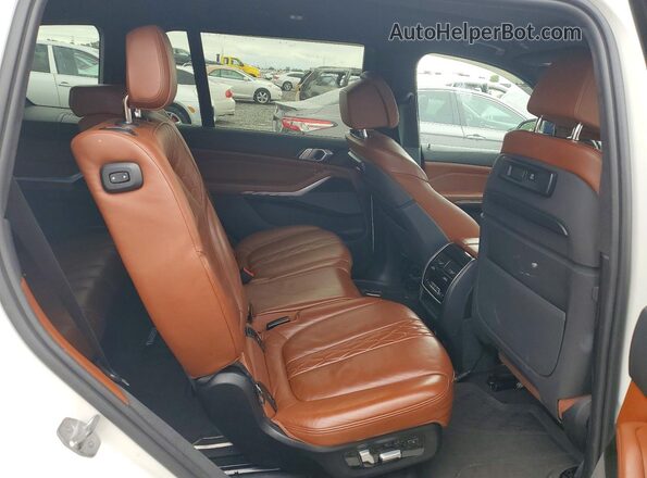 5UXCW2C5XKL081572 2019 BMW X7 Белый Вид задней части салона