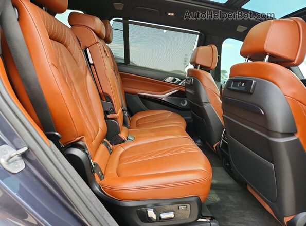 5UXCX4C53KLS37248 2019 BMW X7 Charcoal Widok tylnych siedzeń