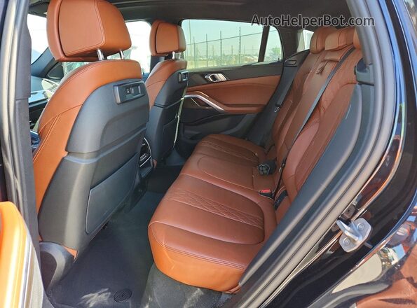 5UXCY6C06P9N71775 2023 BMW X6 Черный Вид задней части салона