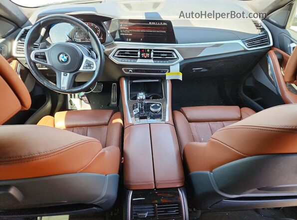 5UXCY8C01N9K59887 2022 BMW X6 Зеленый Вид панели приборов