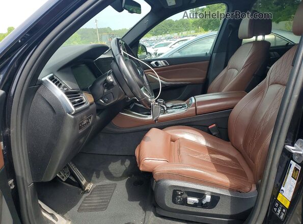 5UXJU2C59KLN64581 2019 BMW X5 Синий Вид салона спереди